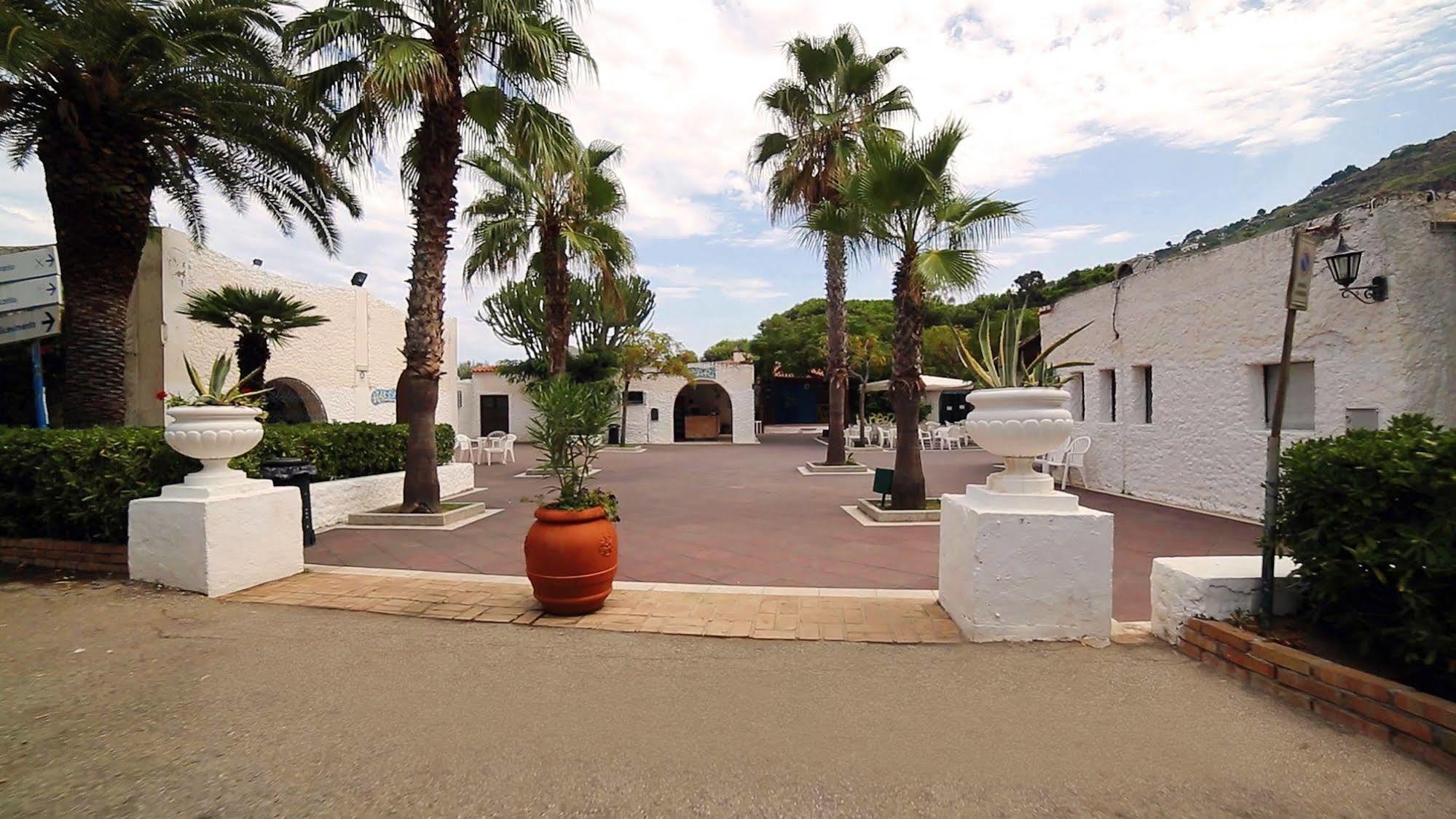 Villaggio Sabbie Bianche ザンブローネ エクステリア 写真